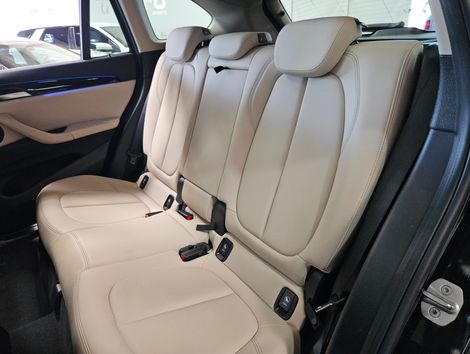 BMW X1 SDRIVE 20i X-Line 2.0 TB Active Flex