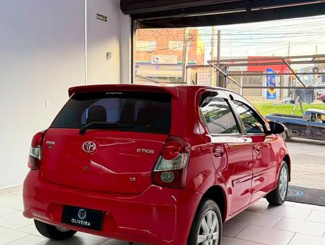 Toyota ETIOS X Plus 1.5 Flex 16V 5p Aut.