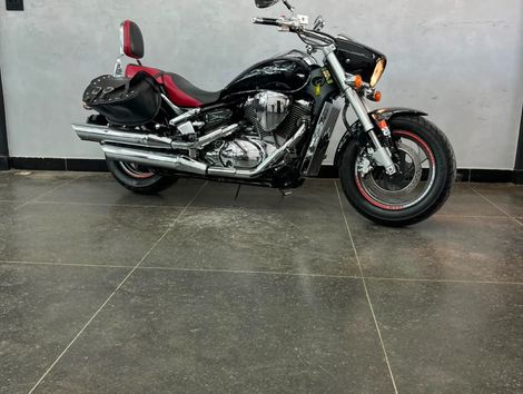 SUZUKI Motos BOULEVARD M800