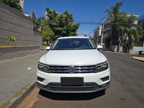 VolksWagen TIGUAN Allspac Comf 250 TSI 1.4 Flex