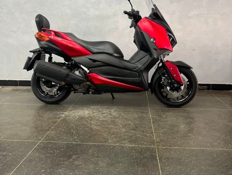 YAMAHA XMAX 250