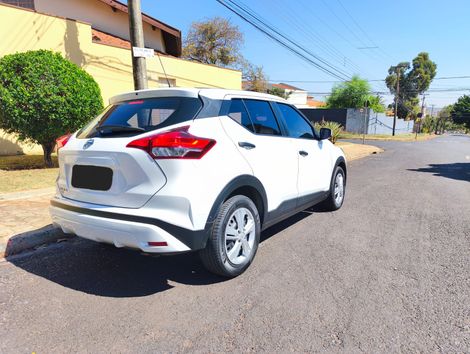 Nissan KICKS Active 1.6 16V Flex Aut.