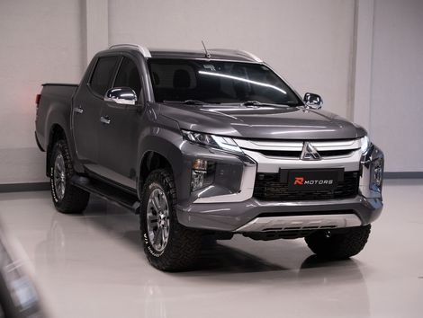Mitsubishi L200 Triton Sport HPE-S 2.4 CD Dies. Aut