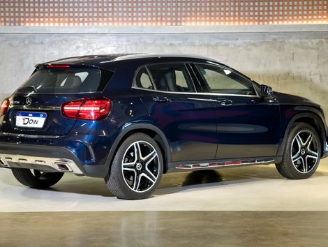 Mercedes GLA 250 Sport 2.0 TB 16V 4x2  211cv Aut.