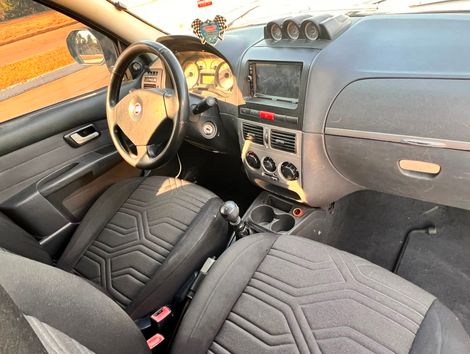 Fiat Strada Adventure1.8/ 1.8 LOCKER Flex CD