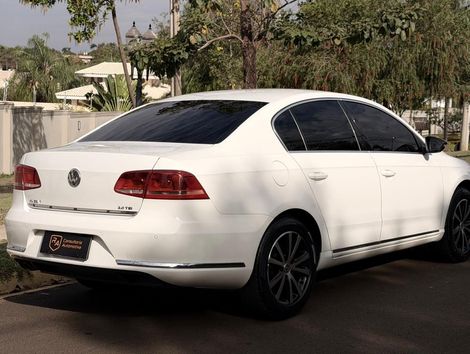 VolksWagen Passat TB 2.0 FSI/TSI 211cv Tiptronic 4p