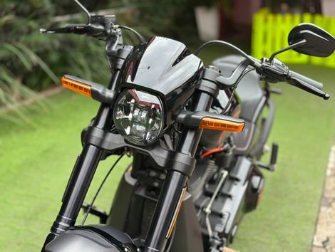 Harley SOFTAIL FXDR