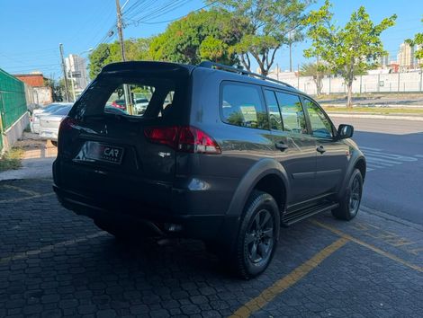 Mitsubishi Pajero OUTDOOR 3.2 4x4 T.I. Dies.5p Aut.