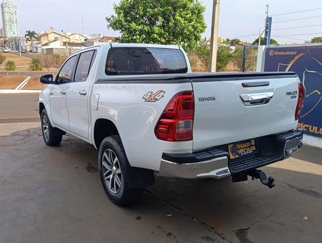 Toyota Hilux CD SRV 4x4 2.8 TDI Diesel Aut.
