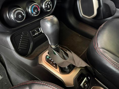 Jeep Renegade Sport 1.8 4x2 Flex 16V Aut.