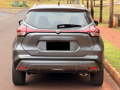 Nissan KICKS Play Sense 1.6 16V Flex Aut.