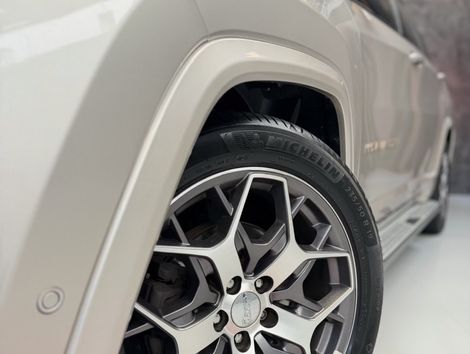 Jeep Commander Overland T270 1.3 TB Flex Aut.