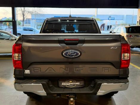 Ford Ranger XLT 3.0 V6 4x4 CD TB  Die. Aut.