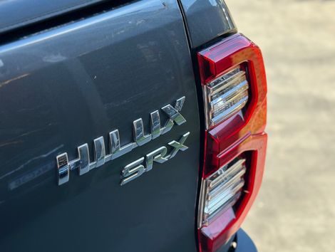Toyota Hilux CD SRX 4x4 2.8 TDI 16V Diesel Aut.