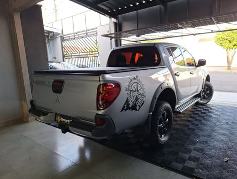 Mitsubishi L200 Triton HPE 3.2 CD TB Int.Diesel Mec
