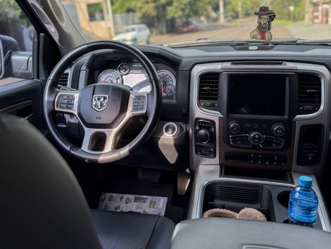 RAM CLASSIC LARAMIE 5.7 CD V8 4X4 Aut.