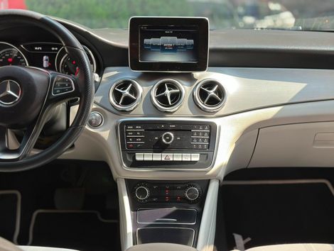 Mercedes GLA 200 Style 1.6 TB 16V/Flex Aut.