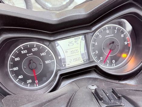 YAMAHA XMAX 250 ABS