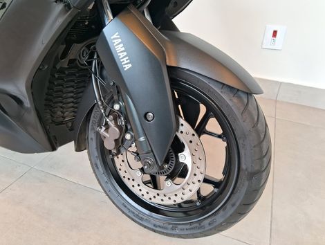 YAMAHA XMAX 250 CONNECTED 