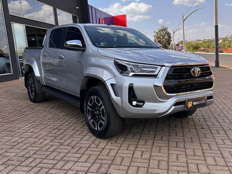 Toyota Hilux CD SRX Plus 4x4 2.8 TDI Die. Aut.