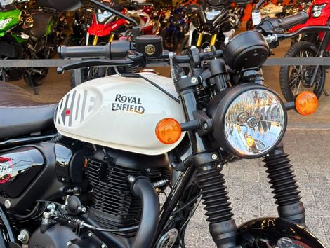 Royal Enfield Hunter 350 Dapper