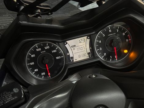 YAMAHA XMAX 250 ABS