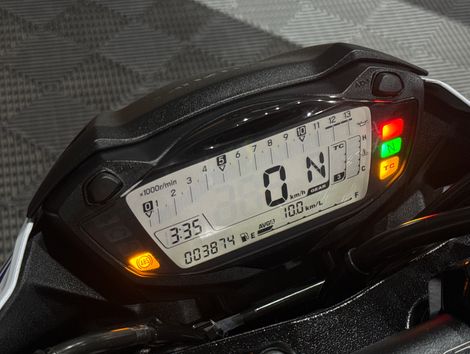 SUZUKI GSX-S 750