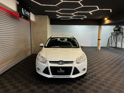 Ford Focus 2.0 16V/SE/SE Plus Flex 5p Aut.