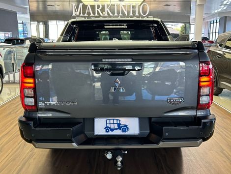 Mitsubishi Triton Katana 2.4 CD 4x4 TB Diesel Aut.