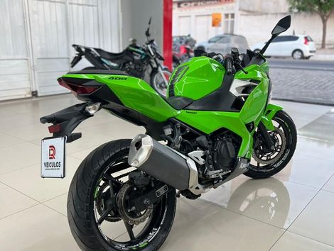 KAWASAKI NINJA 400