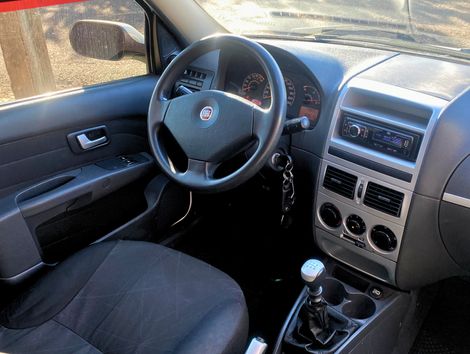 Fiat Palio ELX 1.4 Fire/30 Anos F. Flex 8V 4p