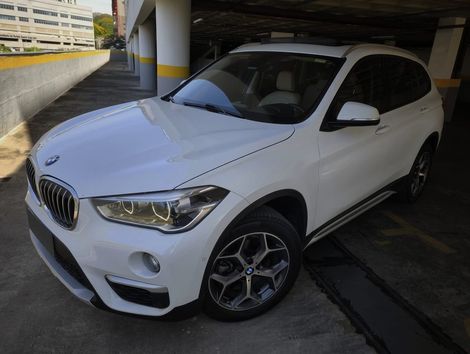 BMW X1 SDRIVE 20i X-Line 2.0 TB Active Flex