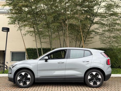 Volvo EX30 E40 Core (Elétrico)