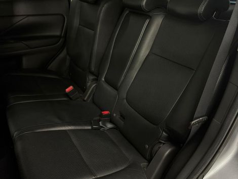 Mitsubishi OUTLANDER 2.2 165cv Diesel Aut.