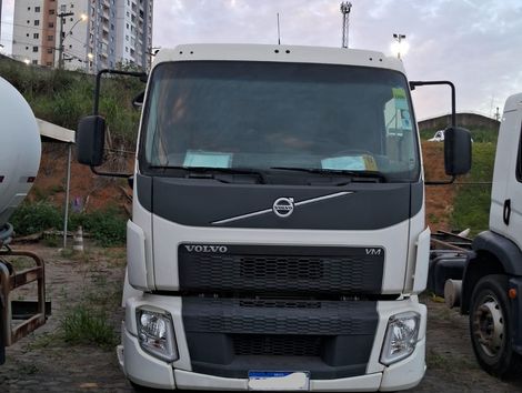 VOLVO VM 220 4x2 2p (diesel) (E5)