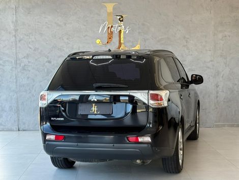Mitsubishi OUTLANDER 2.0 16V 160cv Aut.