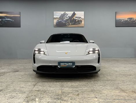 Porsche Taycan (Elétrico)