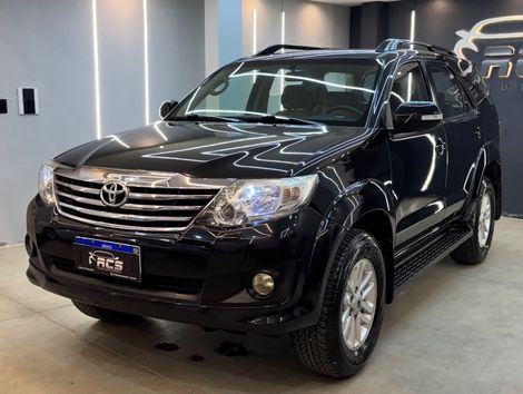 Toyota Hilux SW4 SR 4x2 2.7/ 2.7 Flex 16V Aut.