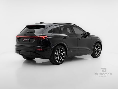 Audi Q6 E-TRON Quattro Perf. Black (Elétrico)