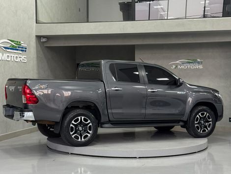 Toyota Hilux CD SRV 4x4 2.8 TDI Diesel Aut.