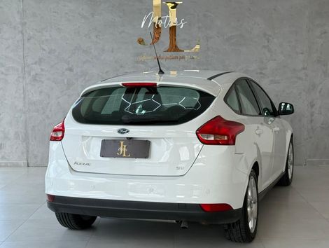 Ford Focus 2.0 16V/SE/SE Plus Flex 5p Aut.