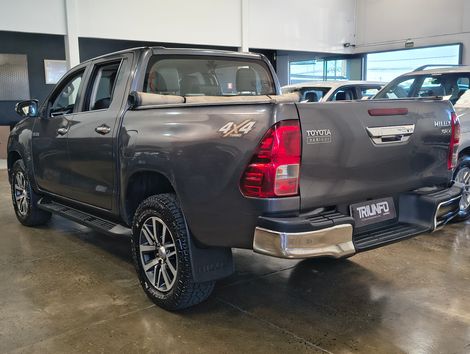 Toyota Hilux CD SRX 4x4 2.8 TDI 16V Diesel Aut.