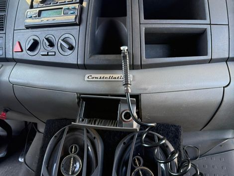 VOLKSWAGEN 24-250 E Constellation 3-Eixos 2p (diese