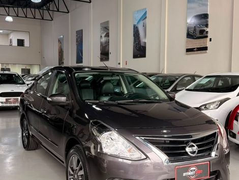 Nissan VERSA SL 1.6 16V FlexStart 4p Aut.