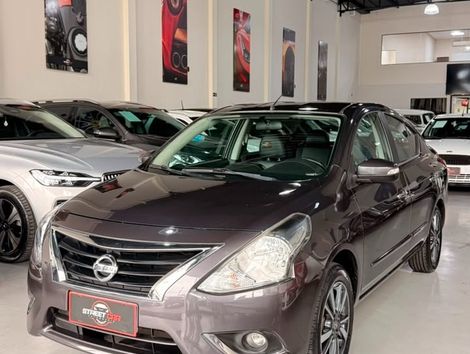 Nissan VERSA SL 1.6 16V FlexStart 4p Aut.