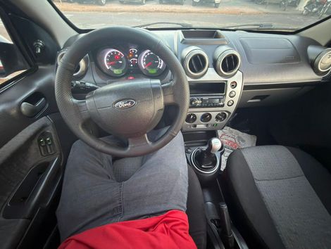 Ford Fiesta Sedan 1.6 16V Flex Mec.