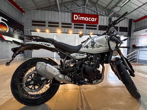Royal Enfield Kamet White Tubeless