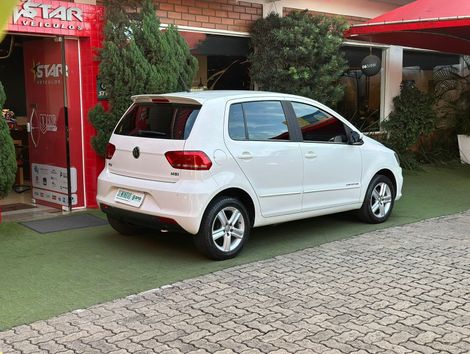VolksWagen Fox Comfortline 1.6 Flex 8V 5p