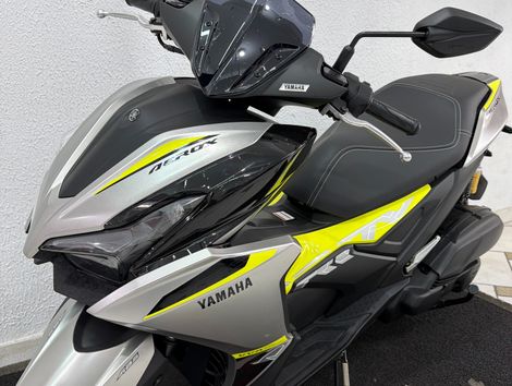 YAMAHA AEROX CONNECTED ABS