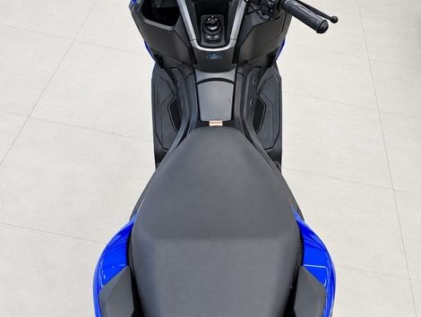 YAMAHA NMAX Connected 160 ABS
